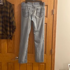 Men’s Levi jeans